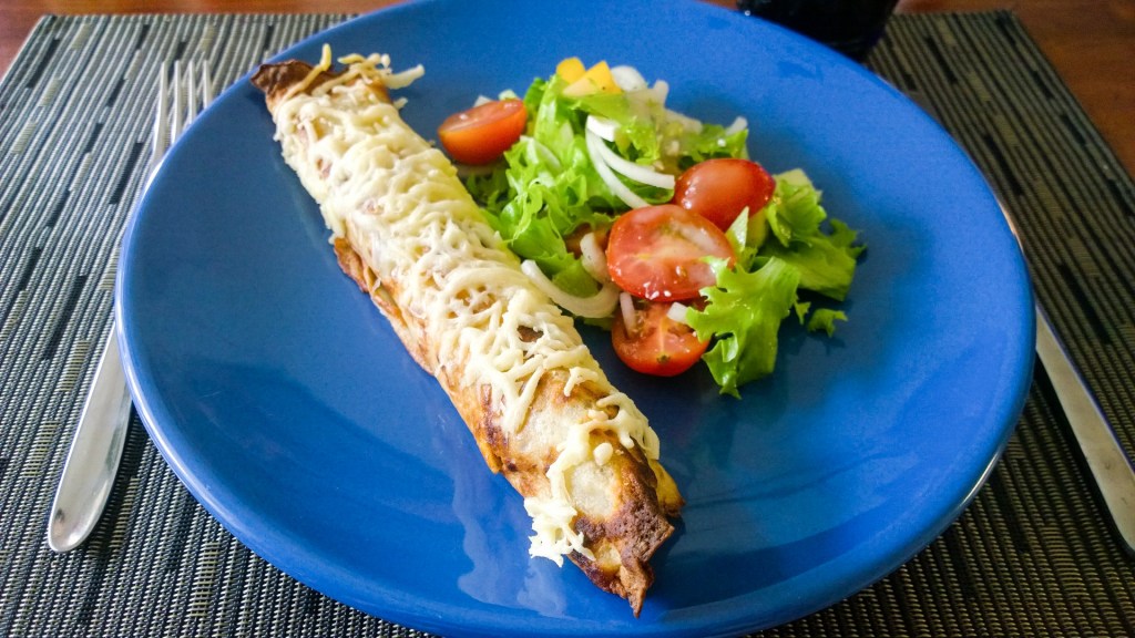 Letut korvasienitäytteellä tai jauhelihatäytteellä