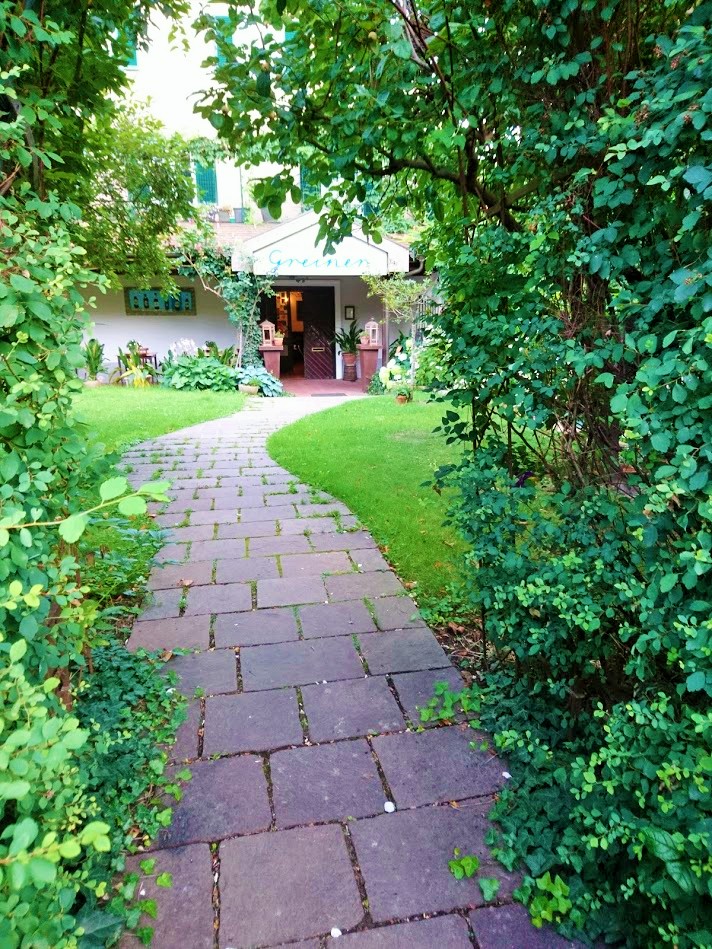 Suomi-Kroatia-Suomi; majapaikkamme tien&nbsp;päällä