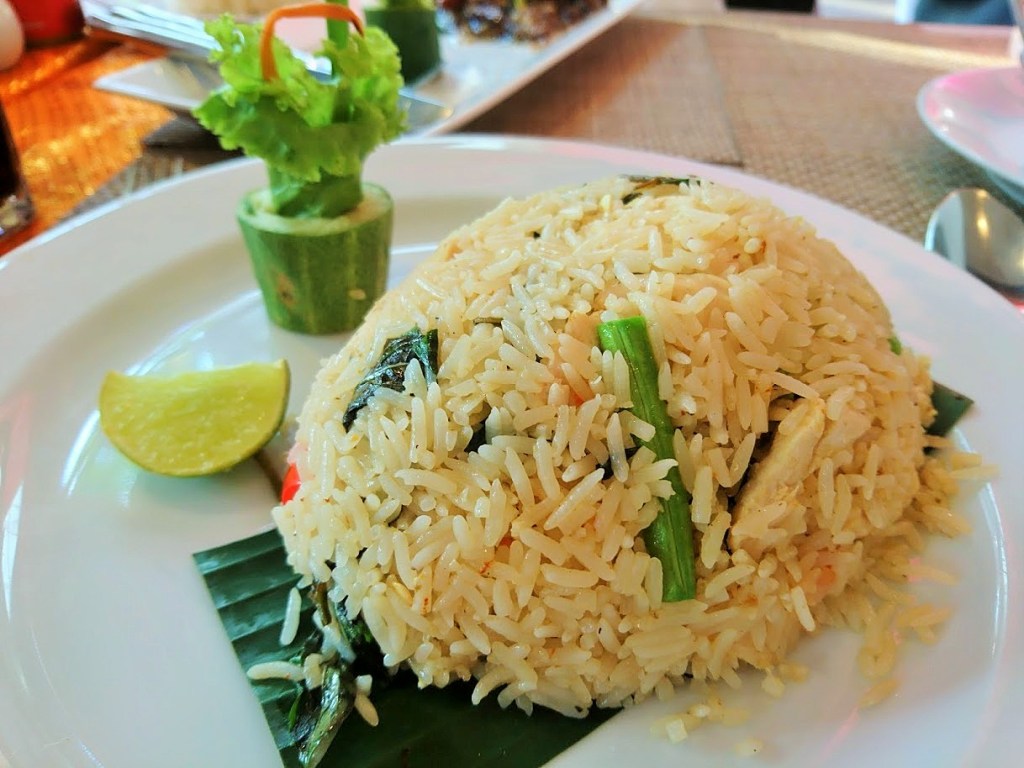 Mitä söisi Thaimaan matkalla? Ao Nangin ravintola- ja&nbsp;ruokavinkit