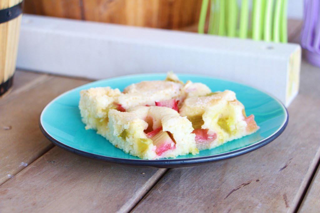 Superhelppo raparperipiirakka